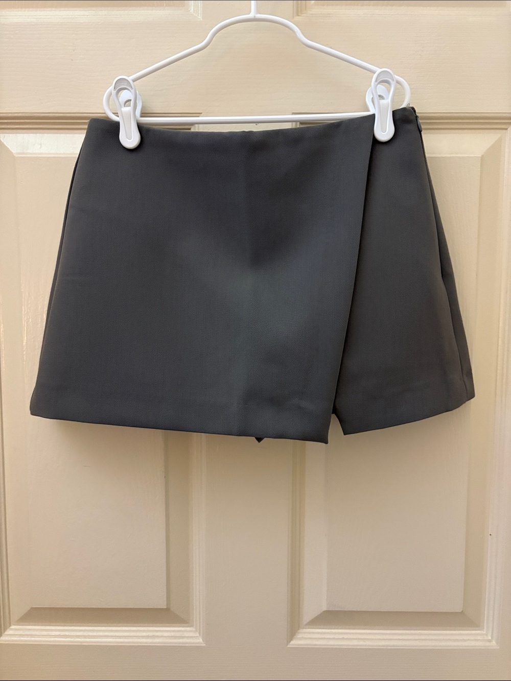 Zara gray asymmetric skort
